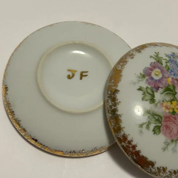 Set of 3 Porcelain Trinket Boxes